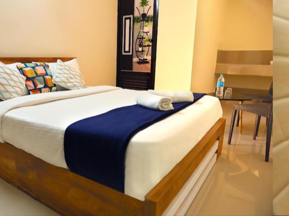Loyal Residency Bed & Breakfast Sultan Bathery Ruang foto
